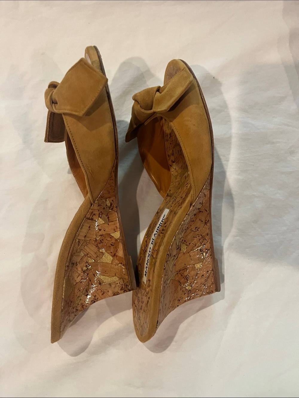 Manolo Blahnik Tan Suede Bow Cork Insole Slide Mules - Picture 3 of 7